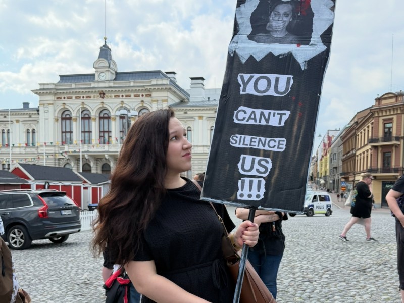 Hiljaisuus ylläpitää seksuaalista väkivaltaa sallivia&nbsp;asenteita